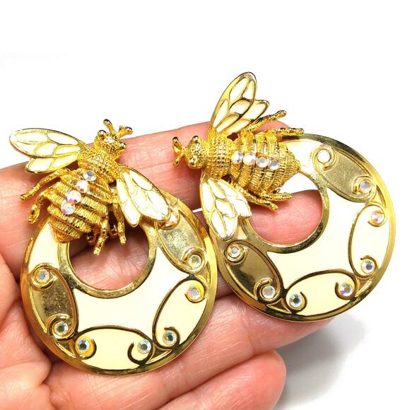 Vintage Large Bee Insect Clip Earrings, Cream Enamel - Picture 3 of 10